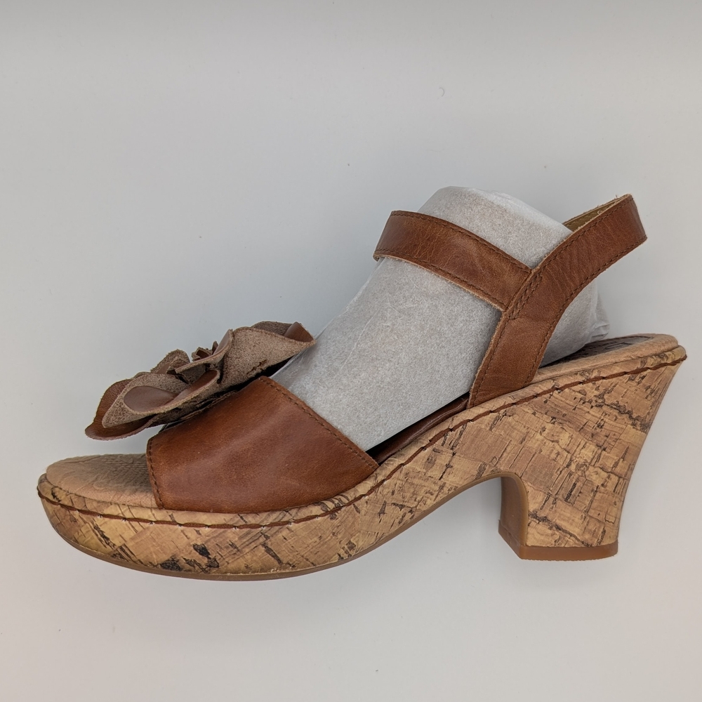 b.o.c. Brown Wedge Sandals Sz 6